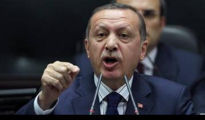00EDBF-NEWS_123453 Turchia, guai ai giudici: un centinaio in manette