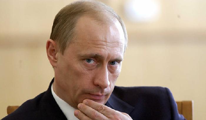 00F24E-NEWS_125901 Ue: pronte nuove sanzioni contro Putin