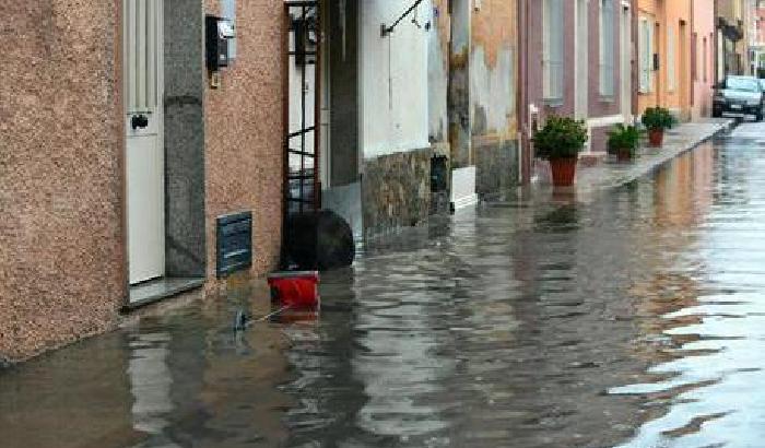 00F2D9-maltempo-nel-foggiano-6000-persone-lasciano-le-proprie-abitazioni Maltempo nel foggiano, 6000 persone lasciano le proprie abitazioni