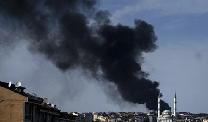 00F8D9-NEWS_129043 Raid su Kobane: l'Isis perde il controllo del quartiere generale dei curdi