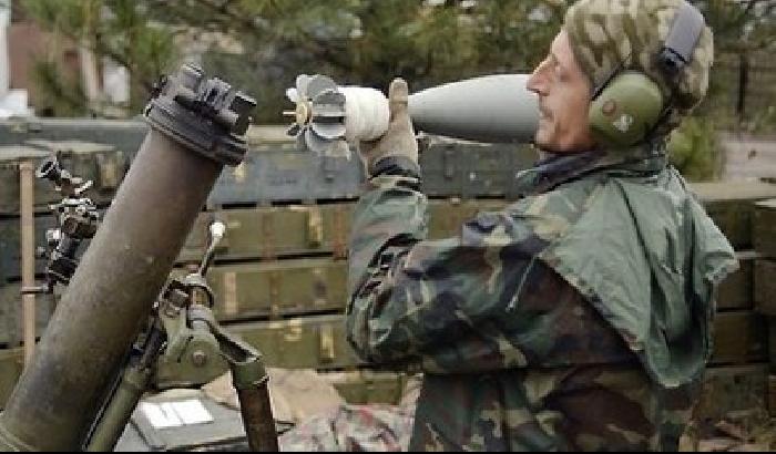 00FABA-NEWS_129922 Bombe a grappolo su Donesk