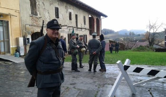 Con divise naziste alla fiera del tartufo, l'Anpi: vergogna