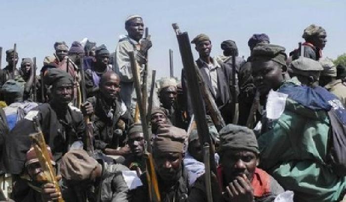 010506-guerriglieri-nigeriani Guerriglieri nigeriani