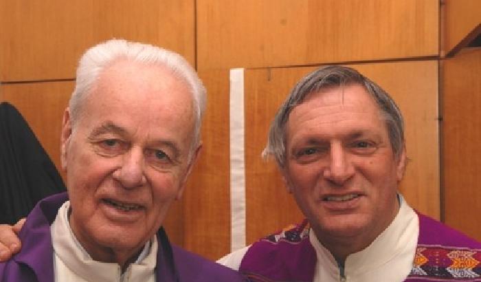 Don Bertagnolli con don Ciotti 