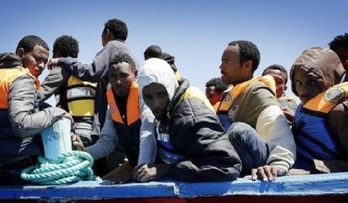 Sbarchi: in arrivo 1300 profughi in Sicilia
