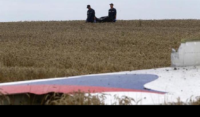 "Boeing malese" abbattuto in Ucraina, la vergogna nascosta