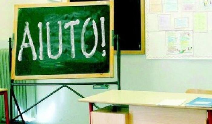 Troppi furti a scuola: la preside riconsegna al sindaco le chiavi