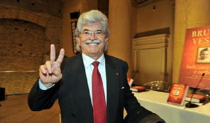 011395-NEWS_142905 Lo "sportivo" Razzi: lo Stato sovvenzioni chi fa ginnastica