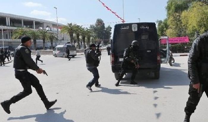 Attacco a Tunisi: ricercato il terzo terrorista
