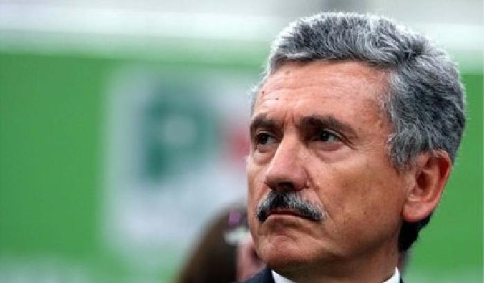 011777-NEWS_144949 Inchiesta Ischia, D'Alema: il Csm e l'Anm dovrebbero vigilare meglio