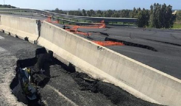 Non solo in Sicilia, le strade crollano anche in Sardegna