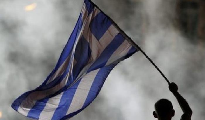 Nel braccio di ferro tra la Grecia e la Troika qual è la vostra posizione?