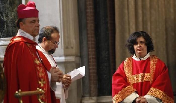 Donne anglicane, Dio sia anche una Lei in liturgia