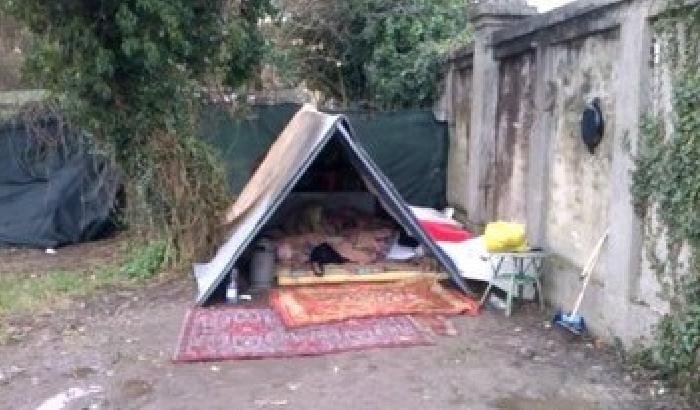 Dalle baracche alla tendopoli: Cosenza sgombera il suo storico campo rom