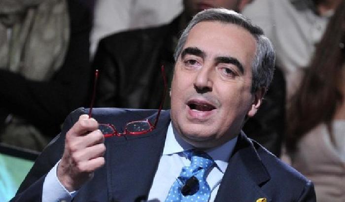 Gasparri contro Renzi: è finito il tempo della Playstation