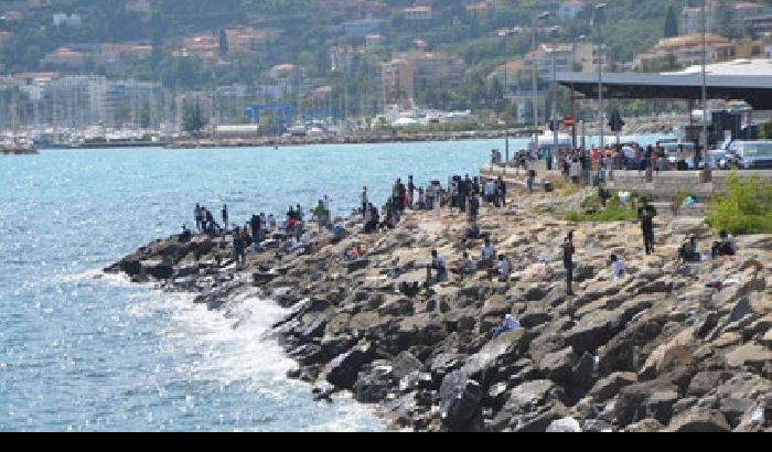Migranti tra Italia e Francia: la battaglia dei confini