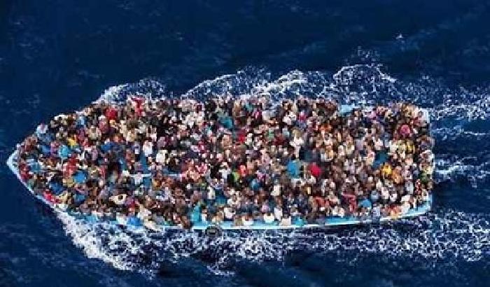 0126CA-NEWS_152684 Grecia, l'economia in bilico tra turismo e rifugiati