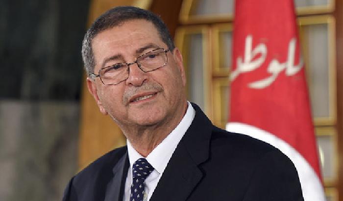 Tunisia, il premier: il paese è in pericolo