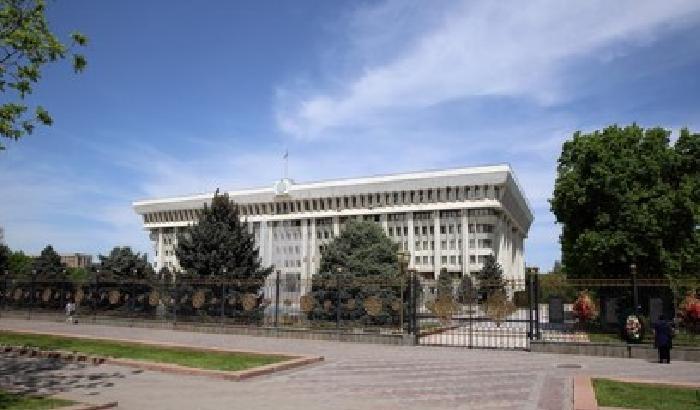 012B64-NEWS_155129 Crisi Usa-Kirghizistan