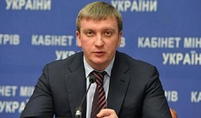 012C22-NEWS_155523 Kiev riscrive il passato