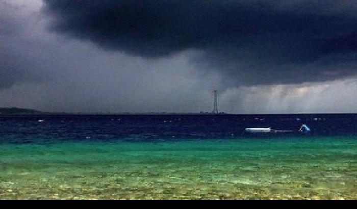 Meteo: Ferragosto con l'ombrello
