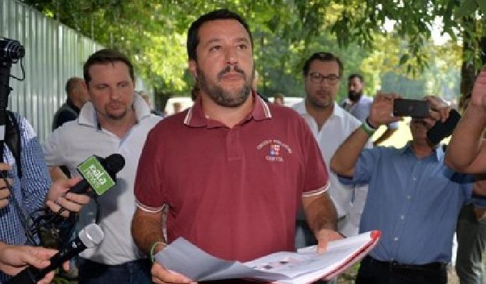 Salvini contro i 99 Posse su Fb, ma sbaglia scrivendo: ironia della rete