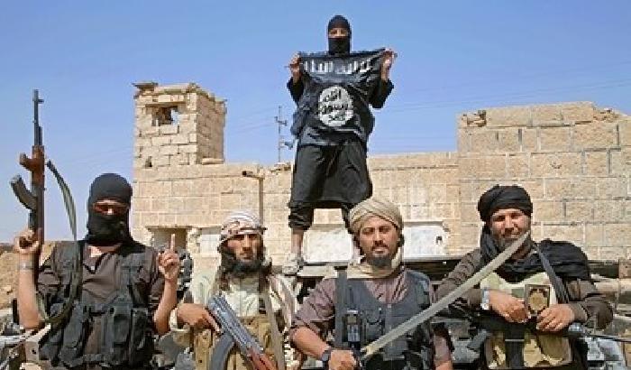 Consegnateci le vostre figlie: la richiesta dell'Isis agli abitanti di Sirte