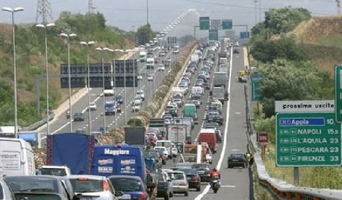 Roma, tangenti per appalti sulle strade: tre arresti