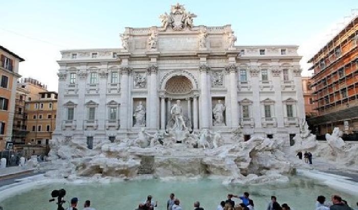 Oggi è tornata l'acqua nella vasca di Fontana di Trevi