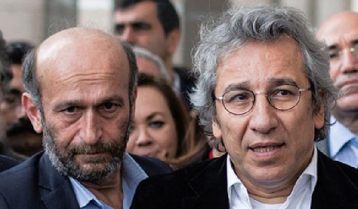 01413D Da sinistra Erdem G