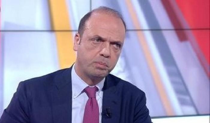 Alfano: 'il Pd tolga la stepchild e voteremo sì'