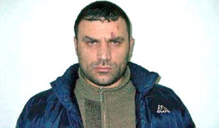 0157C2-NEWS_179926 Il bandito dei politici finisce in carcere in Albania