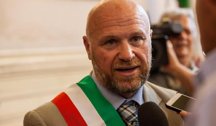 Il sindaco di Livorno: sono pulito, non mi dimetto