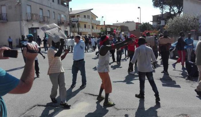 Rientra la protesta dei migranti: chiedono dignità e sicurezza