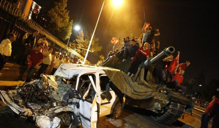 0323EF-il-golpe-fallito-contro-erdogan-in-turchia-ora-che-cosa-accadr Il golpe fallito contro Erdogan in Turchia. Ora che cosa accadrà?