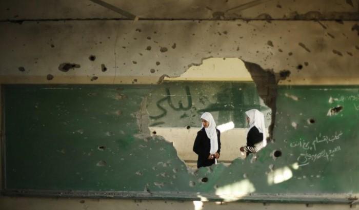03264D-contro-la-guerra-bambini-che-muoiono-sotto-le-bombe Contro la guerra: bambini che muoiono sotto le bombe