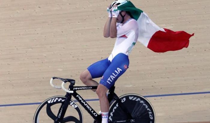 Oro a Elia Viviani che cade, si rialza e vince a Rio