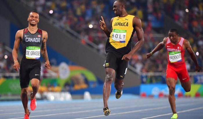 Usain Bolt sorride con Andre De Grasse