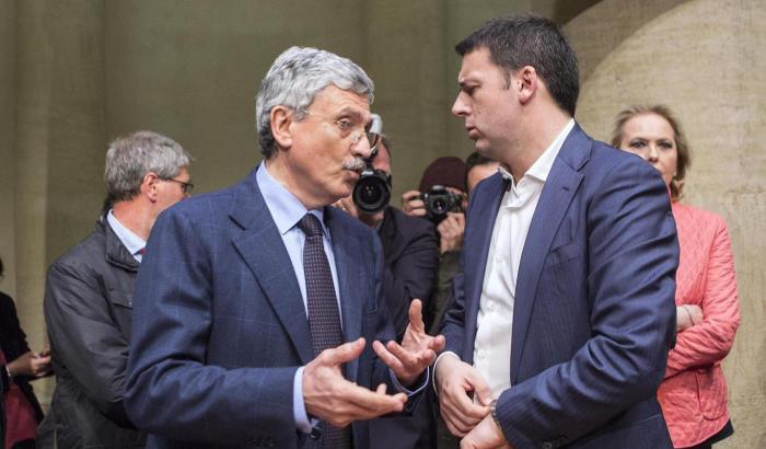 Renzi contro D'Alema: lui ha una storia d'amore con Berlusconi