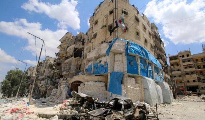 032BDA-bombardamenti-ad-aleppo Bombardamenti ad Aleppo