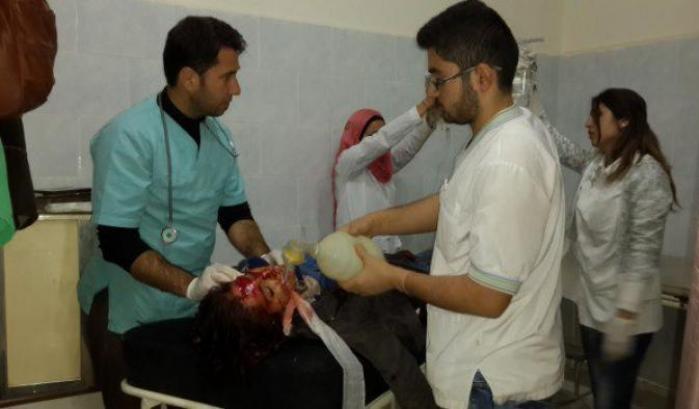 032C4B-un-bambino-ferito-nel-bombardamento-curdo-di-afrin Un bambino ferito nel bombardamento curdo di Afrin