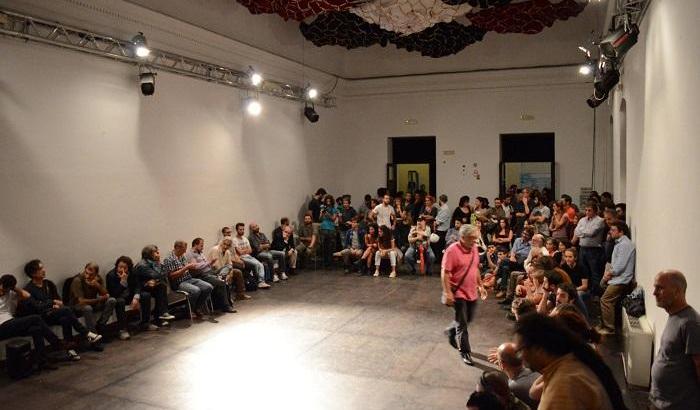 Protesta e occupazione del teatro Montevergini a Palermo