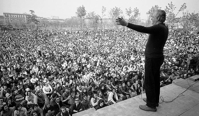 Addio Dario Fo, una vita per l'arte. Dal teatro al Nobel