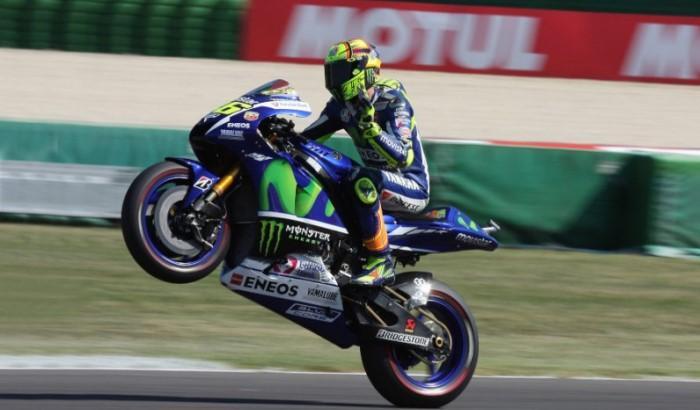 MotoGp in Australia: vince Crutchlow davanti a uno strepitoso Valentino Rossi