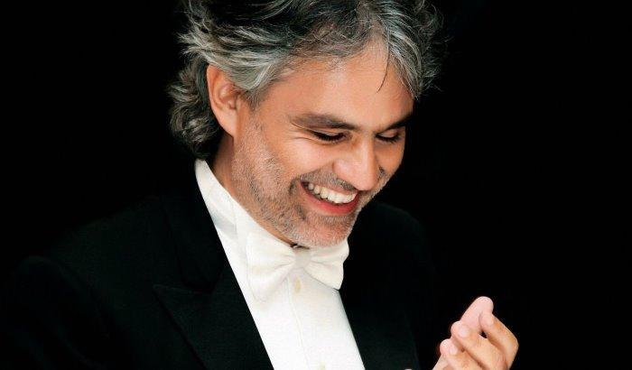 Bocelli festeggia il 20esimo anniversario del celebre album "Romanza"