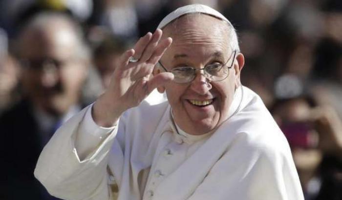 Francesco scherza: grazie per gli auguri, ma fatti in anticipo portano jella