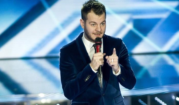 Alessandro Cattelan positivo al Covid: "Sono isolato ma in ottime mani"