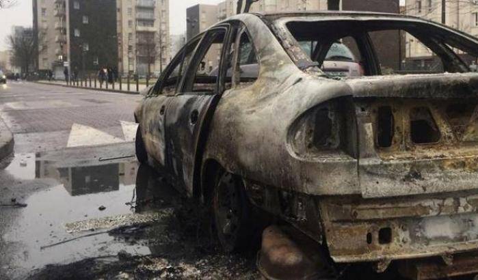 Proteste nelle banlieue di Parigi