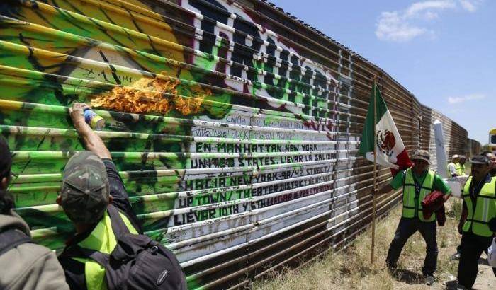 Proteste contro il muro nel Messico