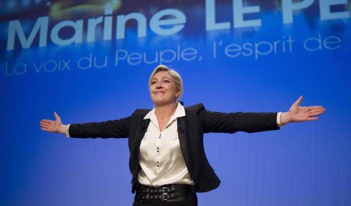 L'Antifrode Ue accusa la Le Pen: falso contratto per il suo bodyguard